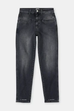 CLOSED Jeans><noscript><img width=