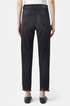 CLOSED Jeans><noscript><img width=