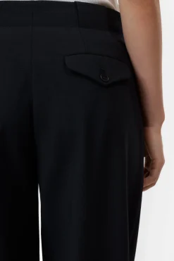 CLOSED Broek><noscript><img width=