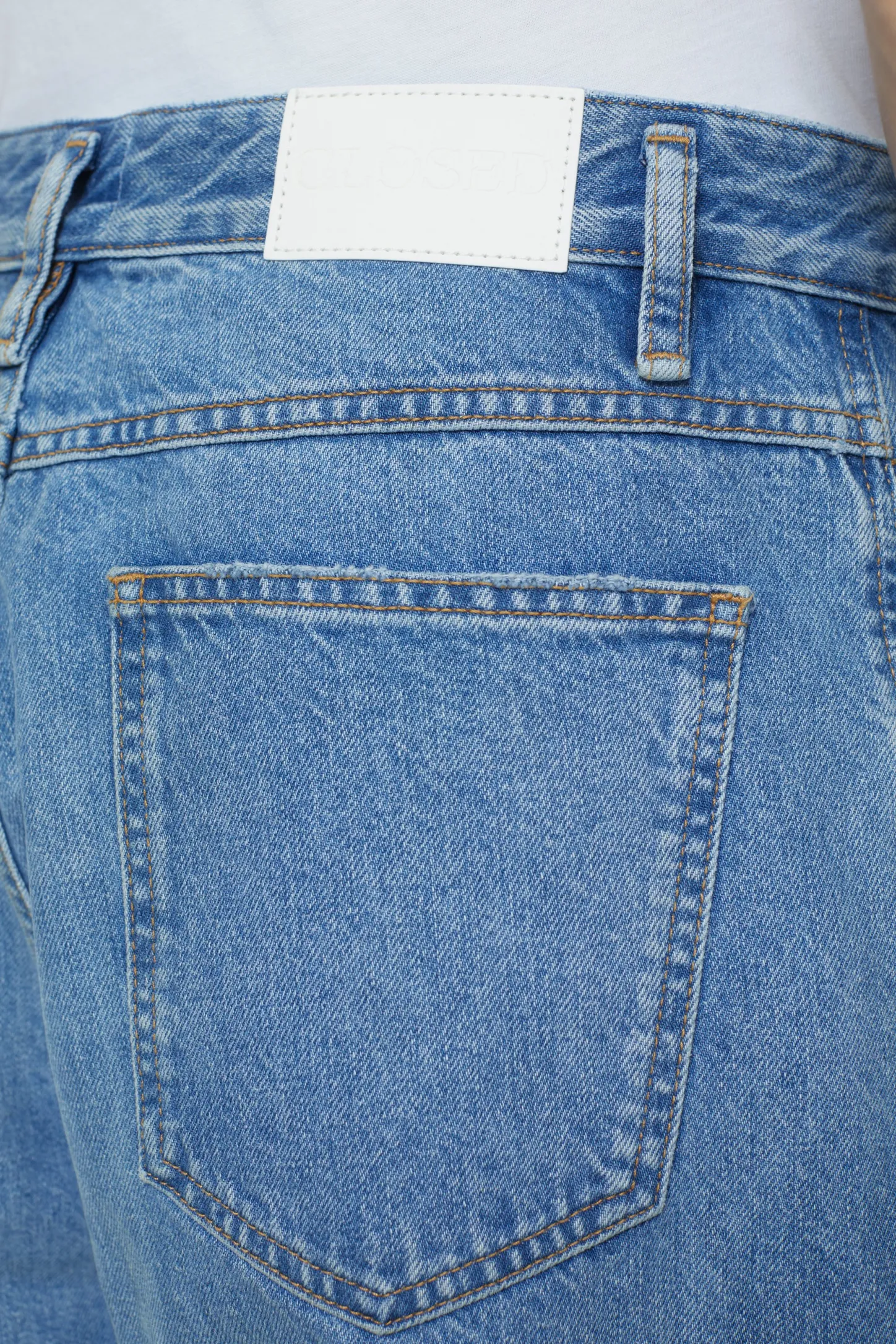 CLOSED Ras>Relaxte Jeans - Stijlnaam X-Treme Loose Midden Blauw
