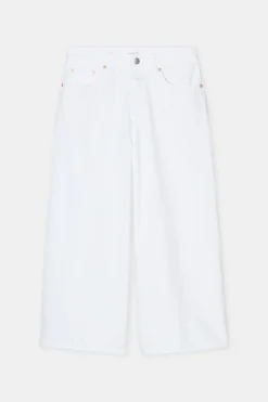 CLOSED Jeans><noscript><img width=
