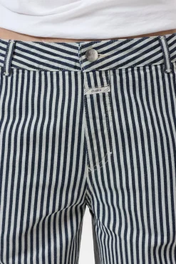 CLOSED Jeans><noscript><img width=