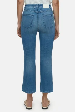 CLOSED Jeans><noscript><img width=
