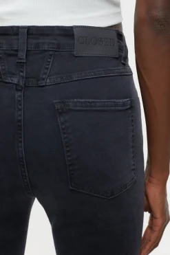 CLOSED Jeans><noscript><img width=