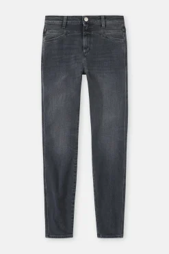CLOSED Jeans><noscript><img width=