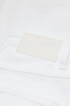 CLOSED Jeans><noscript><img width=