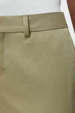 CLOSED Broek><noscript><img width=