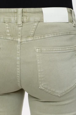 CLOSED Jeans><noscript><img width=