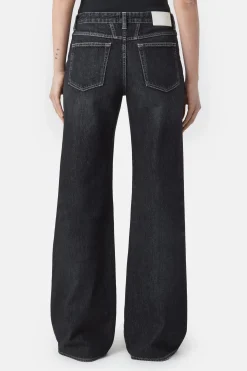CLOSED Jeans><noscript><img width=