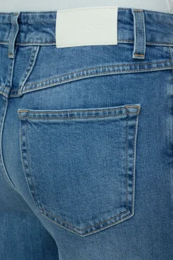 CLOSED Jeans><noscript><img width=