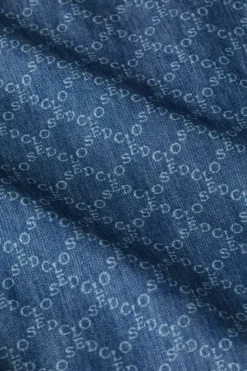 CLOSED Jeans><noscript><img width=
