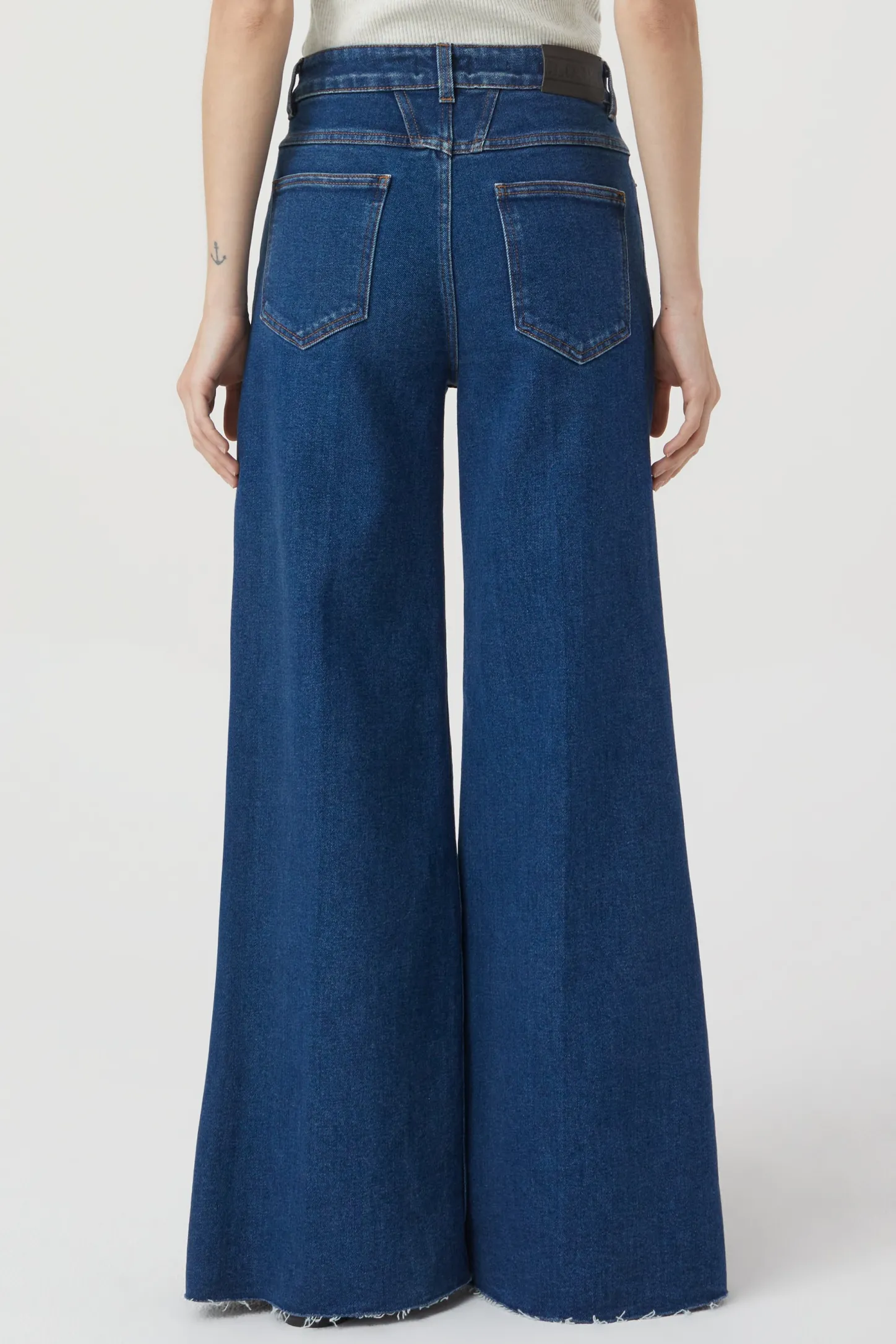 CLOSED Lange Denim>Wijde Jeans - Stijlnaam Glow-Up Donkerblauw