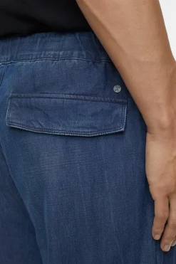 CLOSED Jeans><noscript><img width=