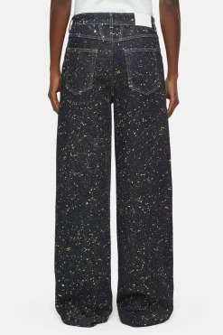 CLOSED Jeans><noscript><img width=
